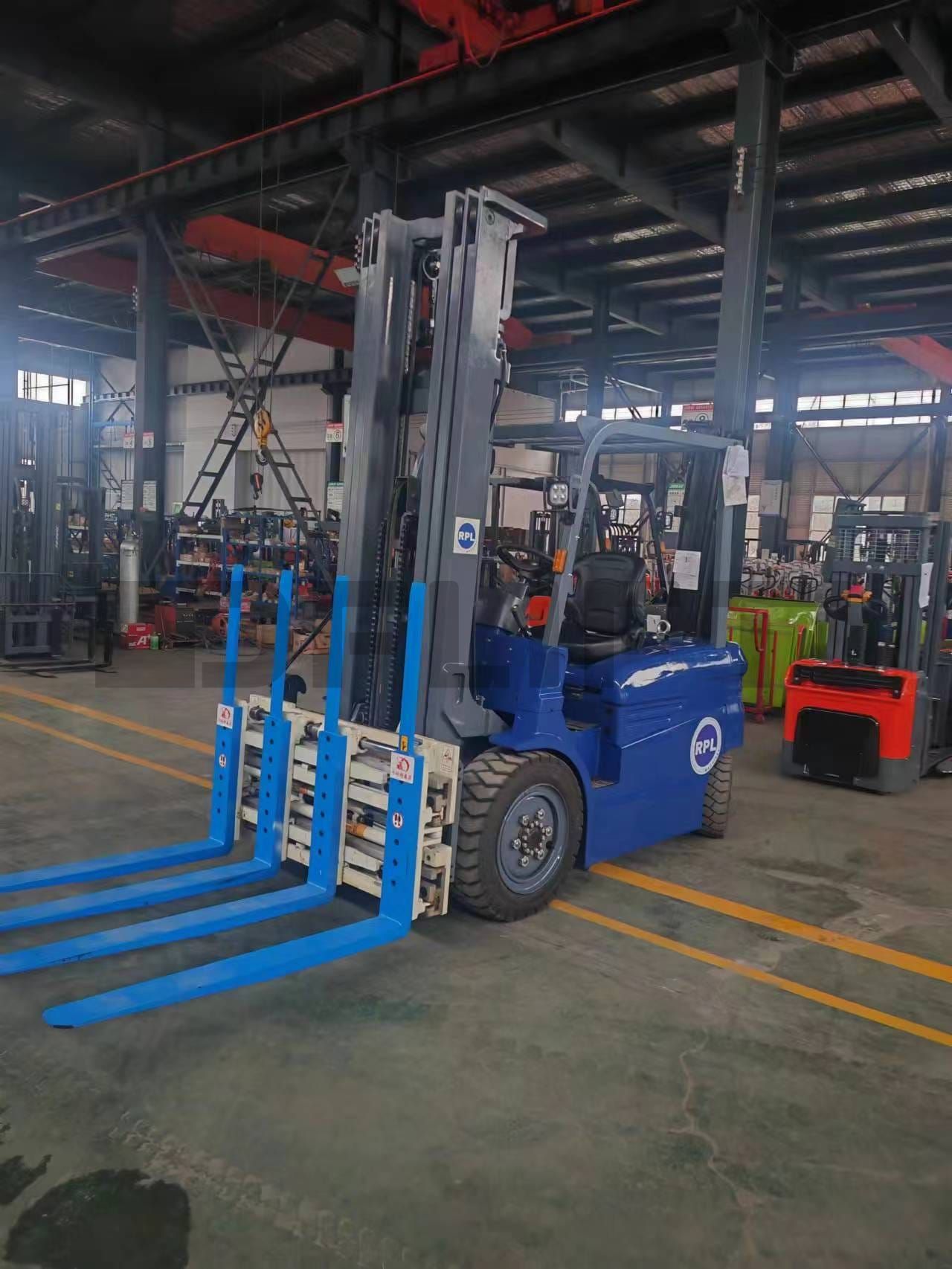 electric forklift 3