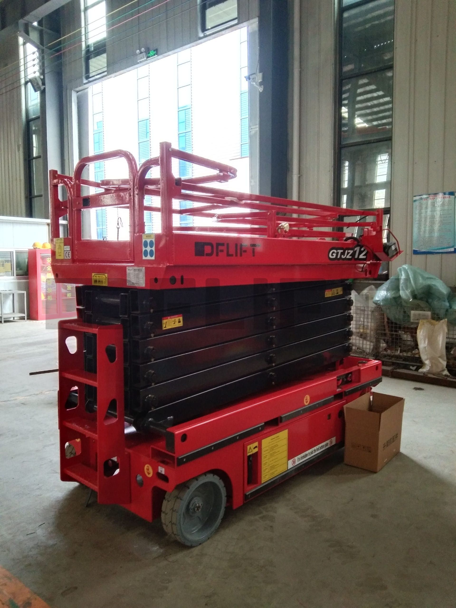 self propelled scissor lift 2 scaled