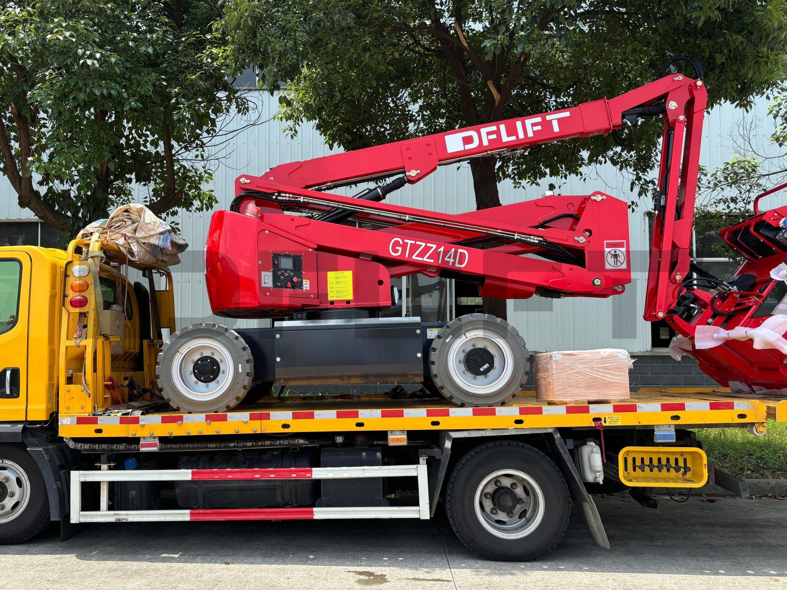 Articulated boom lift 2 scaled