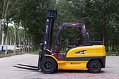 Electric Forklift scaled