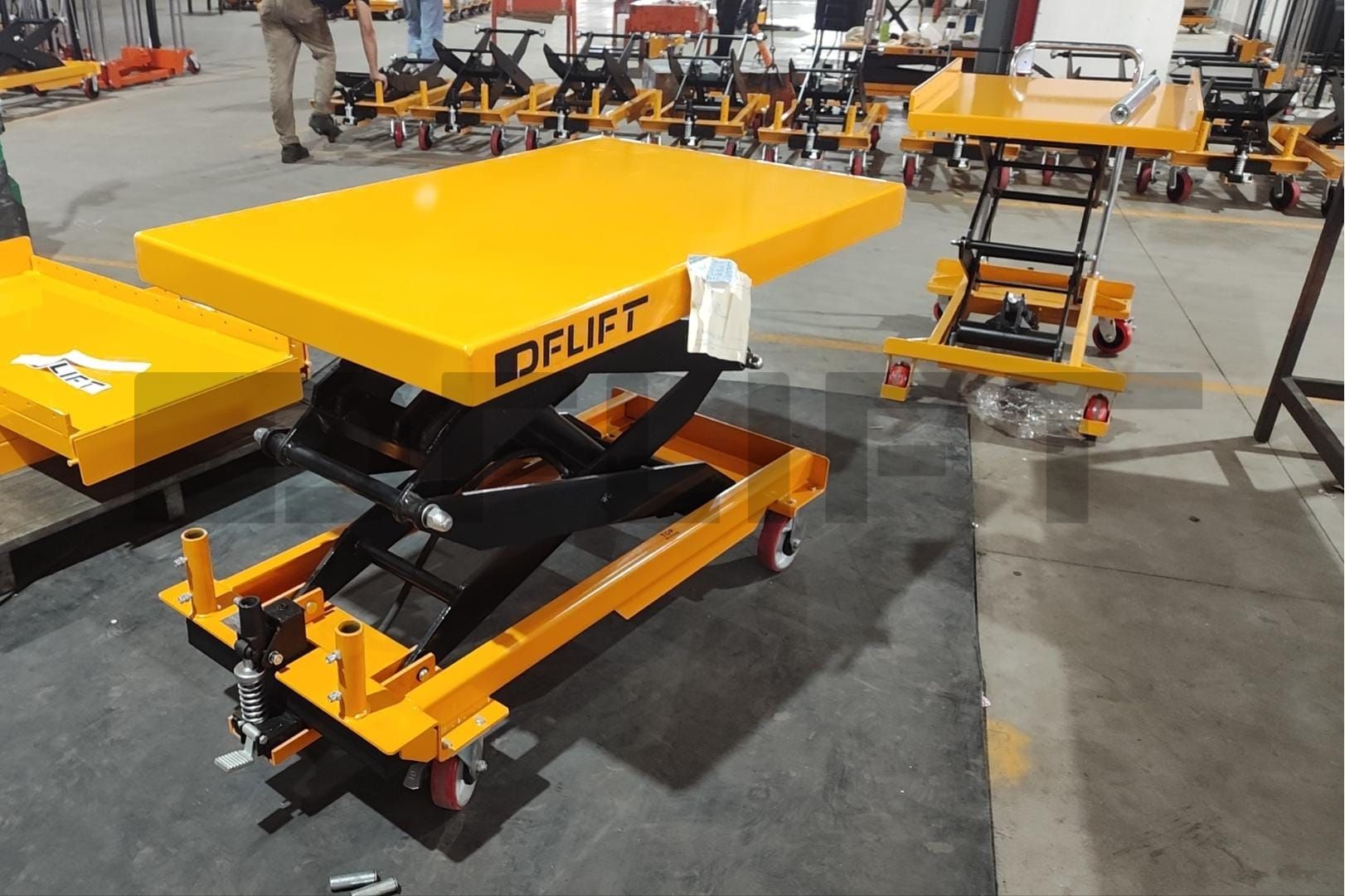 Manual Scissor Lift Table 1